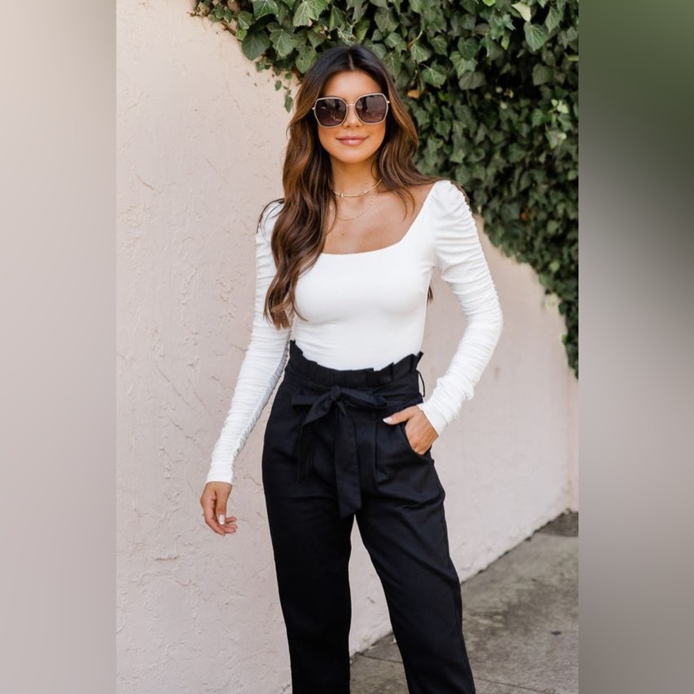 Pink Lily white ruched square neck long sleeve bodysuit - S - Great Condition